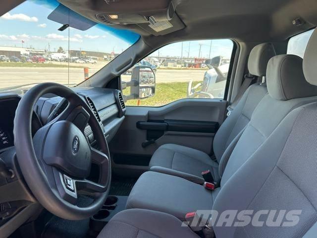 Ford F450 XL 4x2 Van Body Trucks