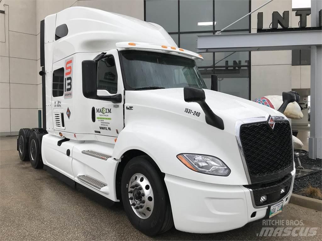 International LT Truck Tractor Units