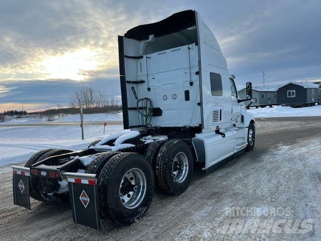 International LT Truck Tractor Units