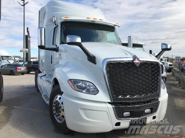 International LT Truck Tractor Units
