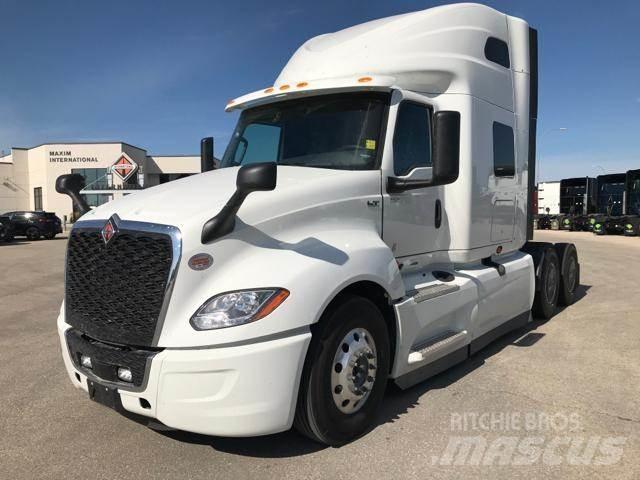 International LT Truck Tractor Units