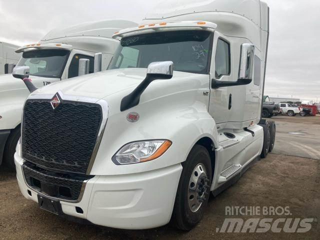 International LT Truck Tractor Units