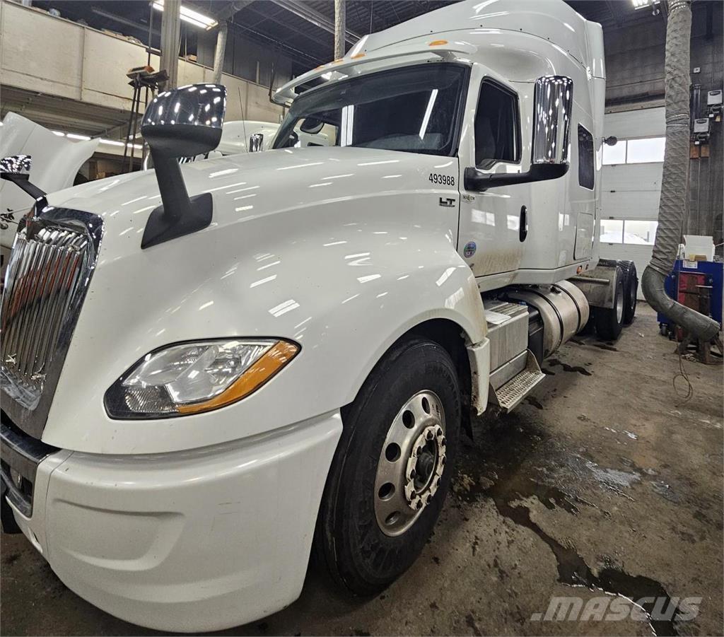 International LT Truck Tractor Units