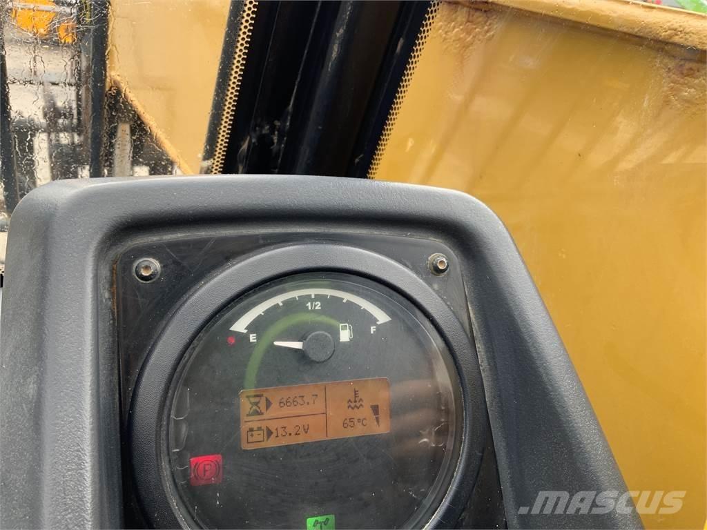 CAT TH414C GC (ST23780) Other farming machines