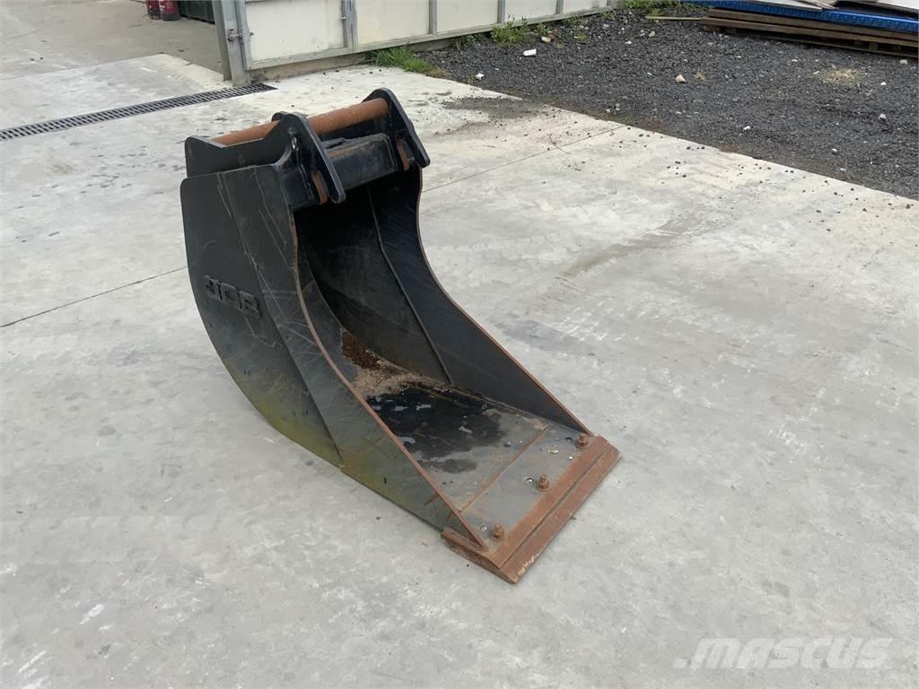 JCB 2ft bucket Other farming machines