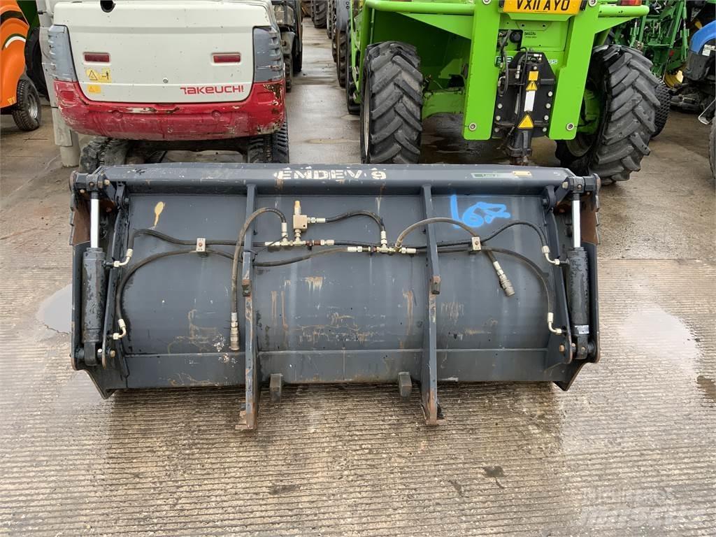 JCB 6FT 4 in 1 Bucket Other farming machines