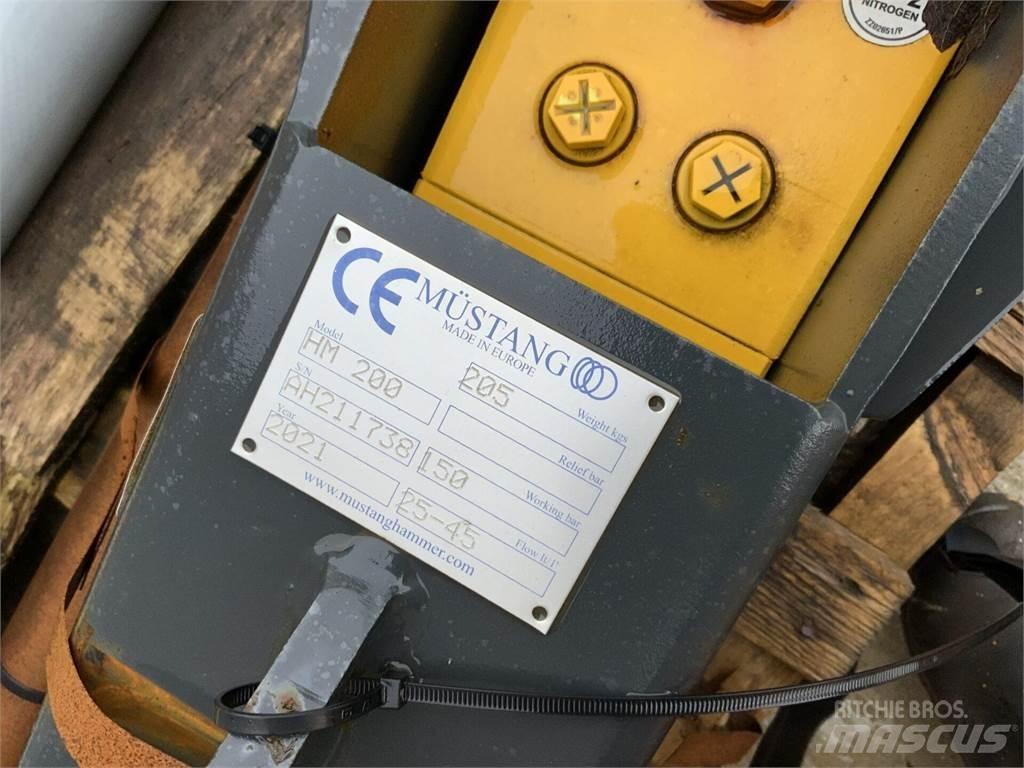 Mustang HM200 Breaker Other farming machines