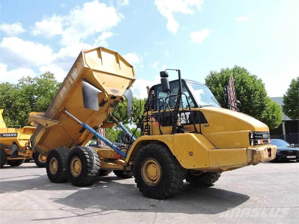 CAT 730 Articulated Haulers