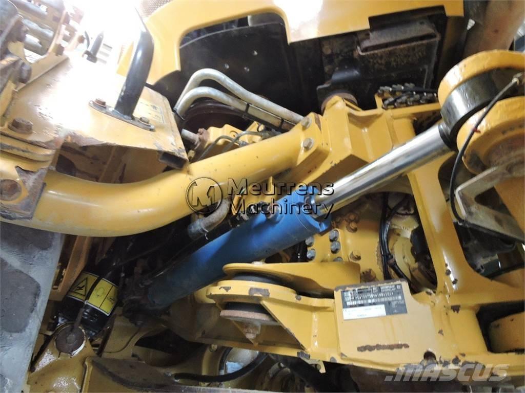 CAT 730 Articulated Haulers