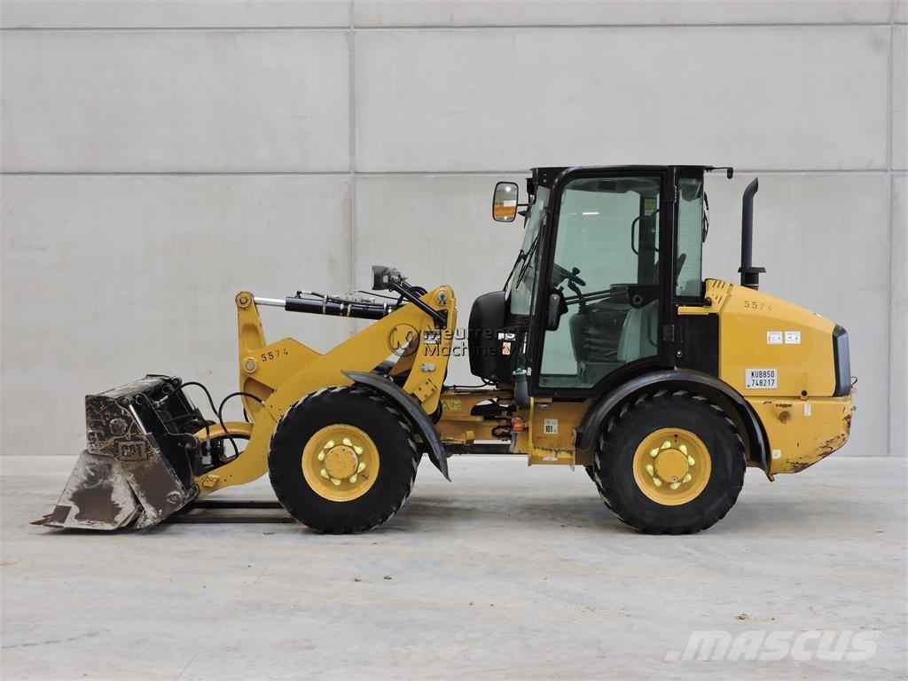 CAT 906M + FORK Wheel loaders