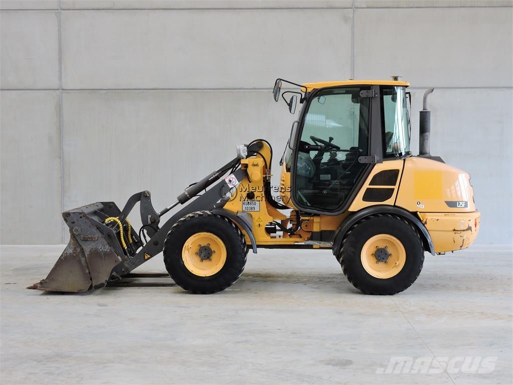 Volvo L25F + FORK Wheel loaders