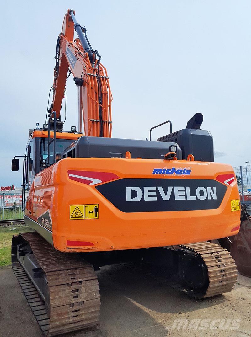 Develon DX 225 LC-7 Crawler excavators