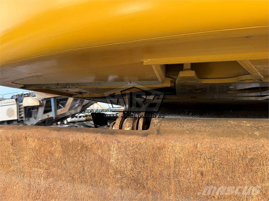 CAT M 318 D Wheeled excavators