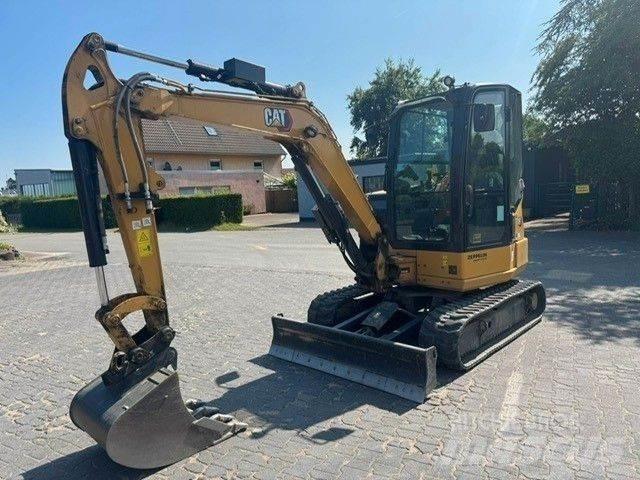 CAT 304 Mini excavators < 7t