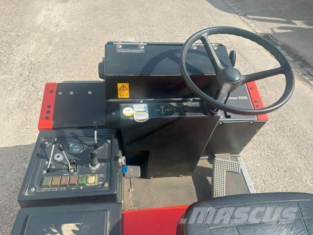 Hako JONAS 1100D Sweeper trucks