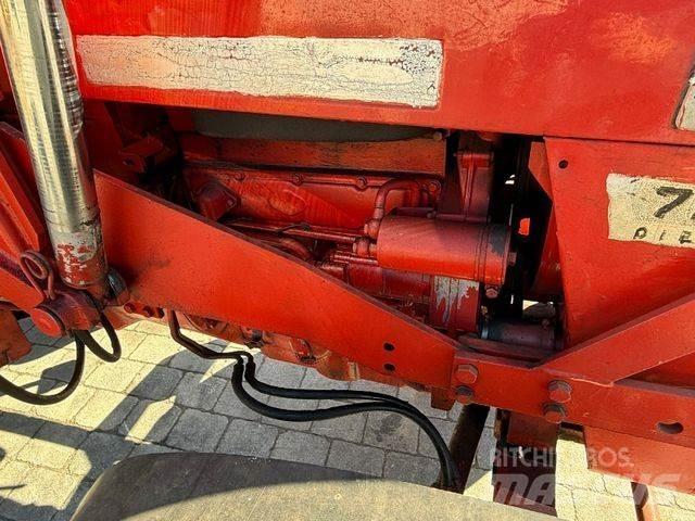 IHC 724 Tractors