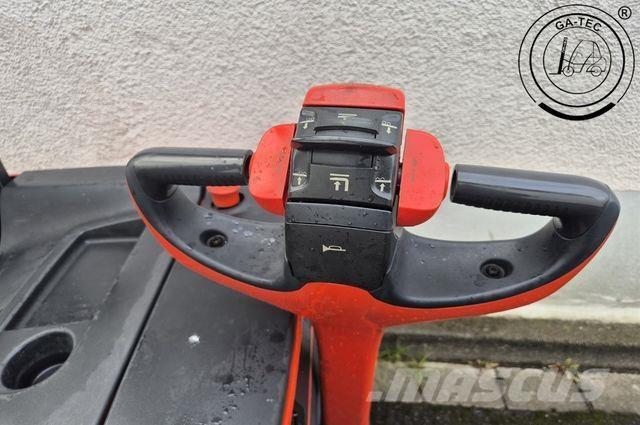Linde L16 High lift order picker