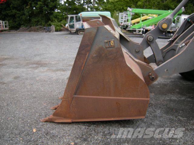 Volvo L 120 E Wheel loaders