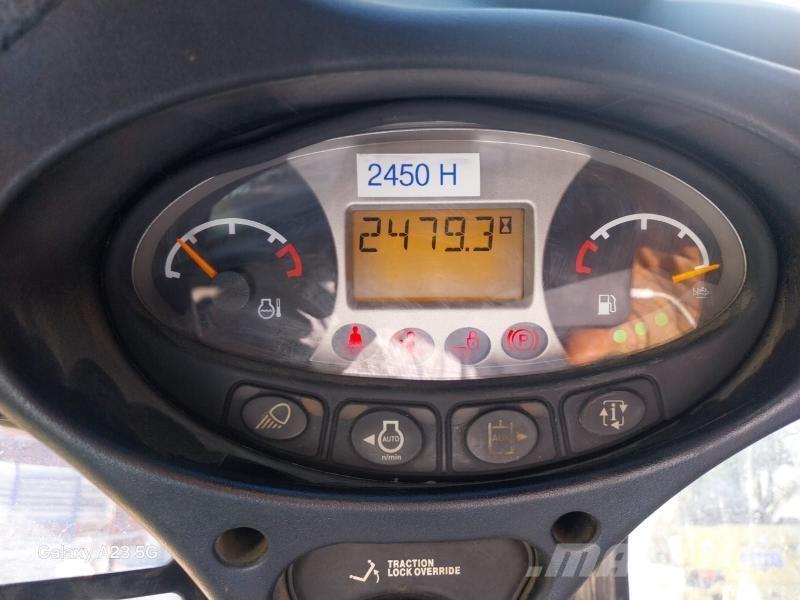 Bobcat T870 Mini loaders