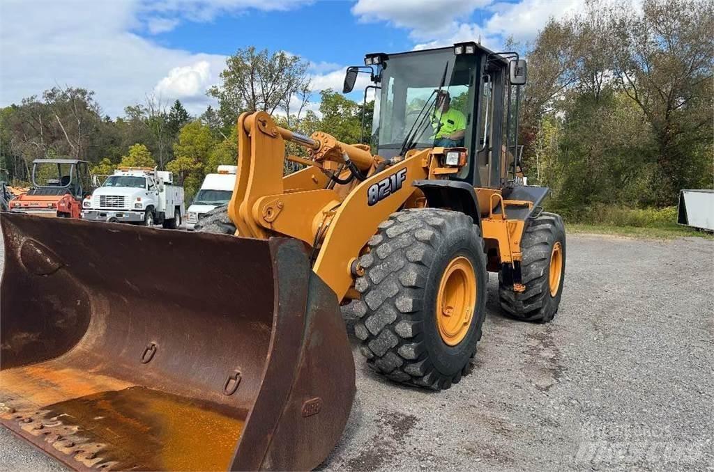 CASE 821F Wheel loaders