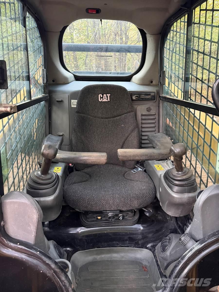 CAT 259D Skid steer loaders