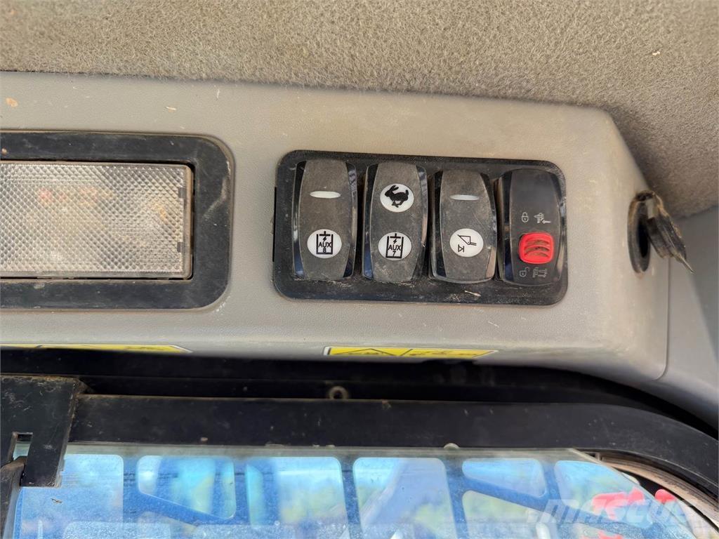 CAT 277D Skid steer loaders