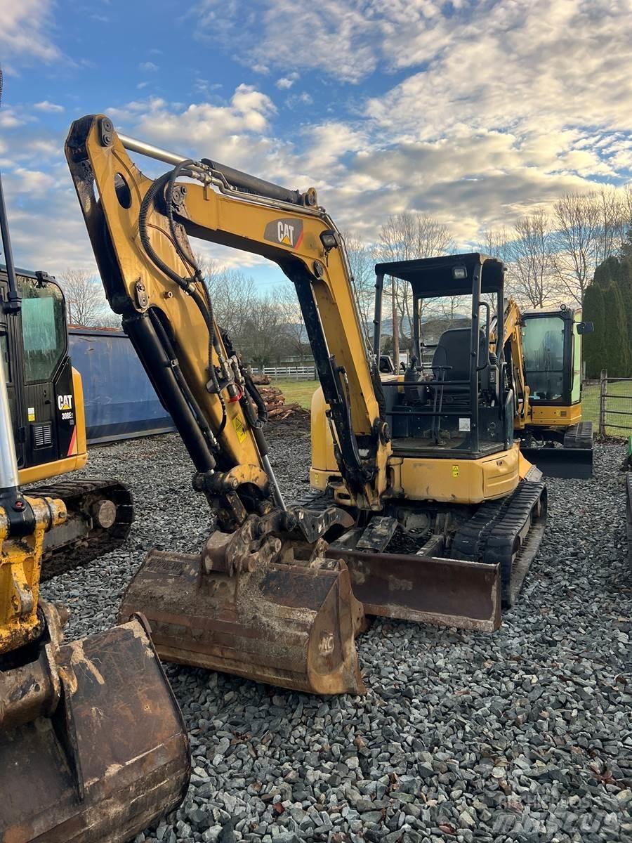 CAT 305 Mini excavators < 7t