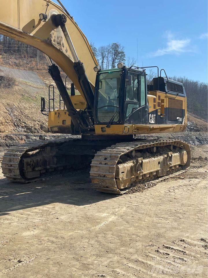 CAT 374DL Crawler excavators