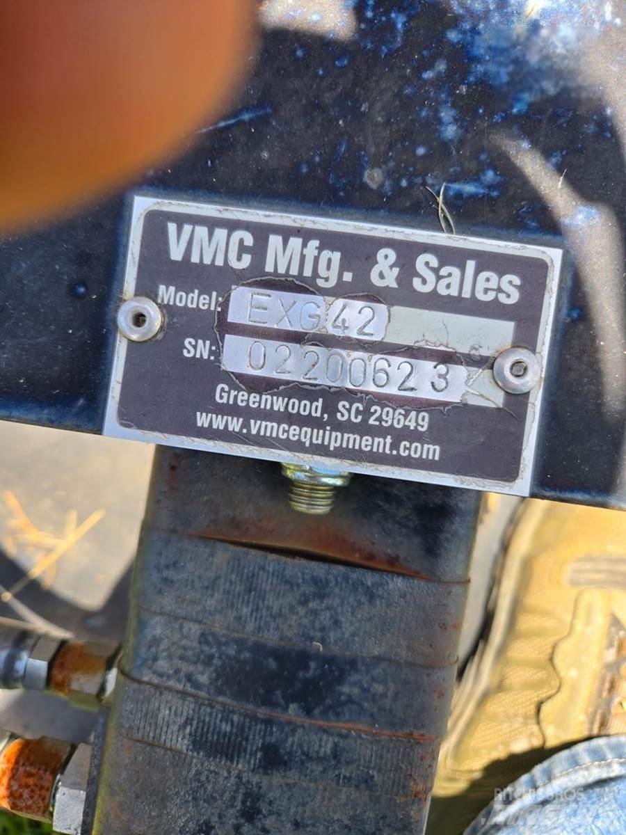 CAT 60 Mini excavators < 7t