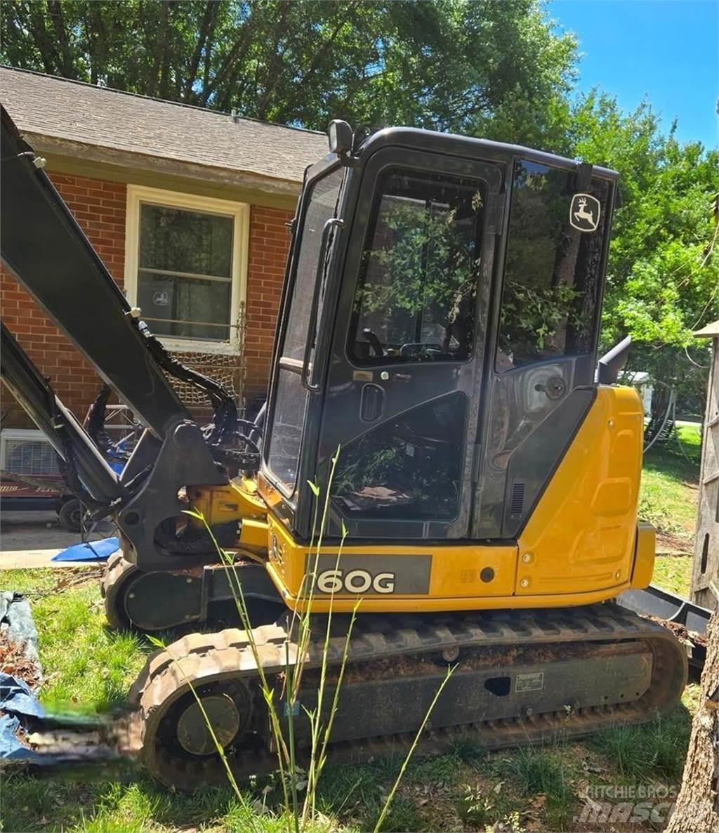 CAT 60 Mini excavators < 7t