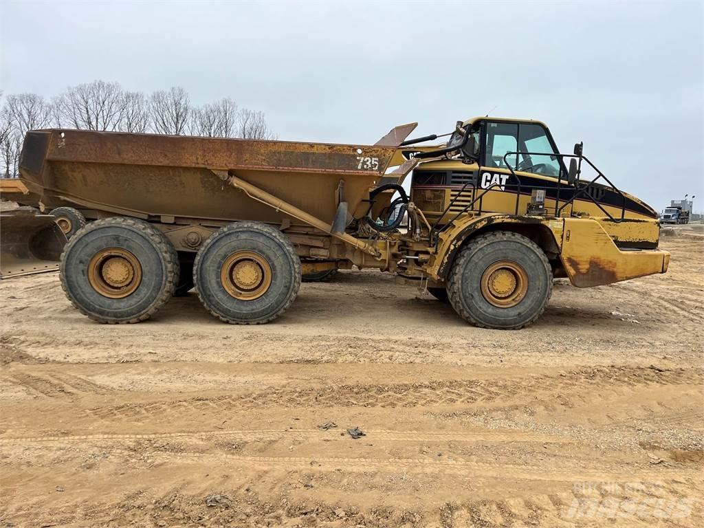 CAT 735 Articulated Haulers