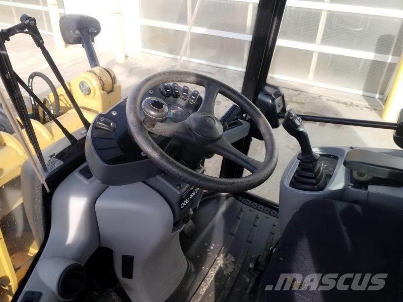 CAT 906M Wheel loaders