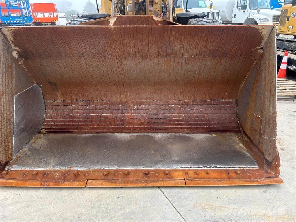 CAT 938M Wheel loaders