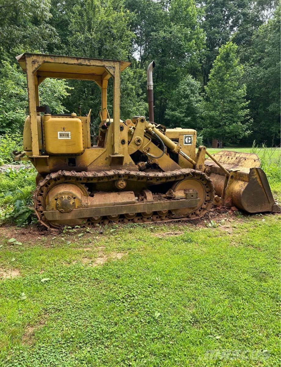 CAT 951C Crawler FEL's