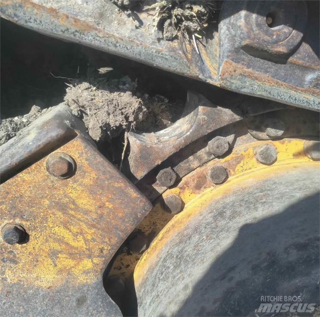 CAT 963D Crawler FEL's