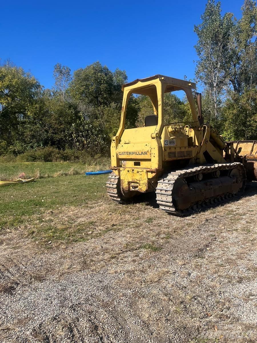 CAT 977L Crawler FEL's