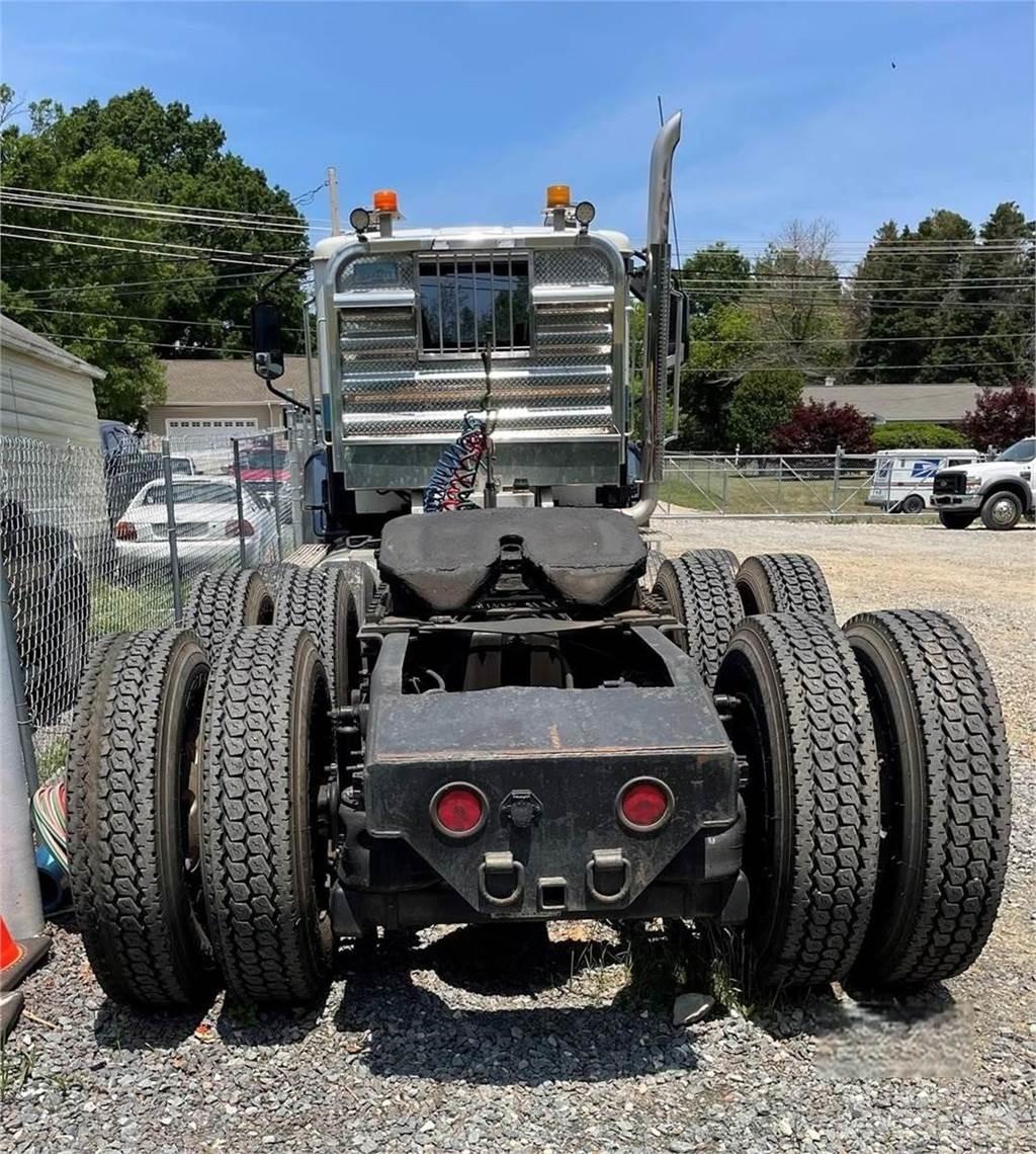 CAT CT660S Truck Tractor Units