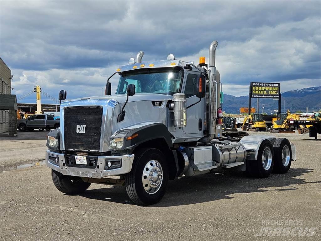 CAT CT680L Truck Tractor Units