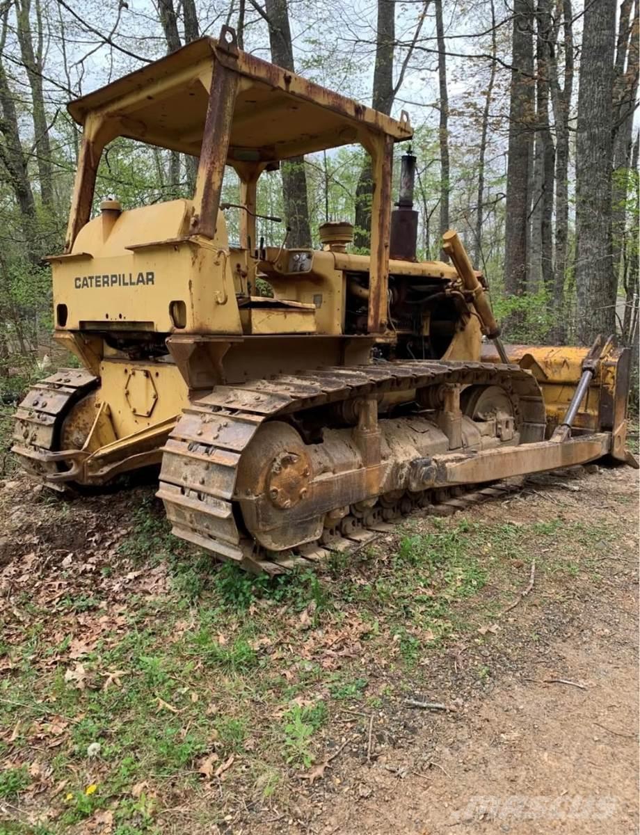 CAT D6C Crawler dozers