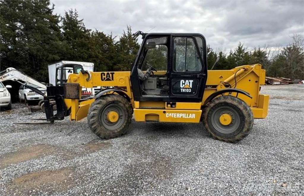 CAT TH103 Telescopic handlers