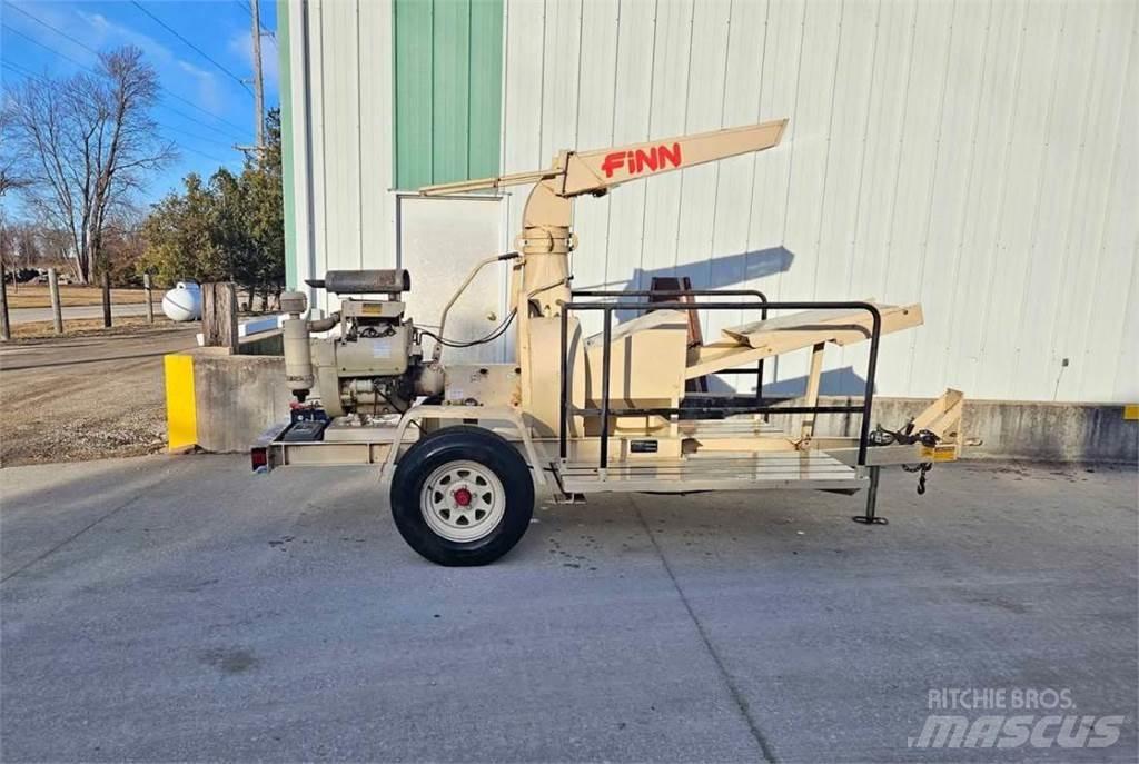Finn B70 Receiving hoppers, blowers and elevators