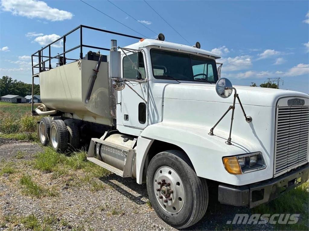 Finn T280 Receiving hoppers, blowers and elevators