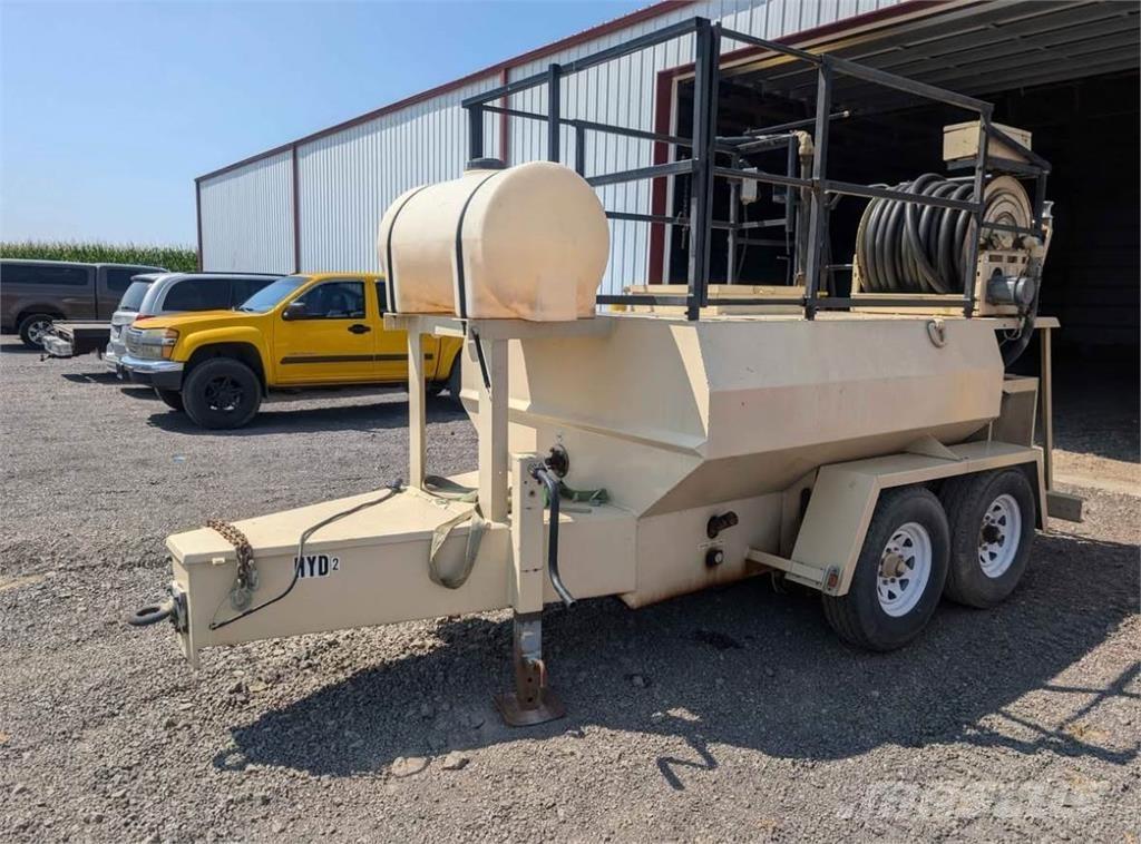 Finn T90 Receiving hoppers, blowers and elevators