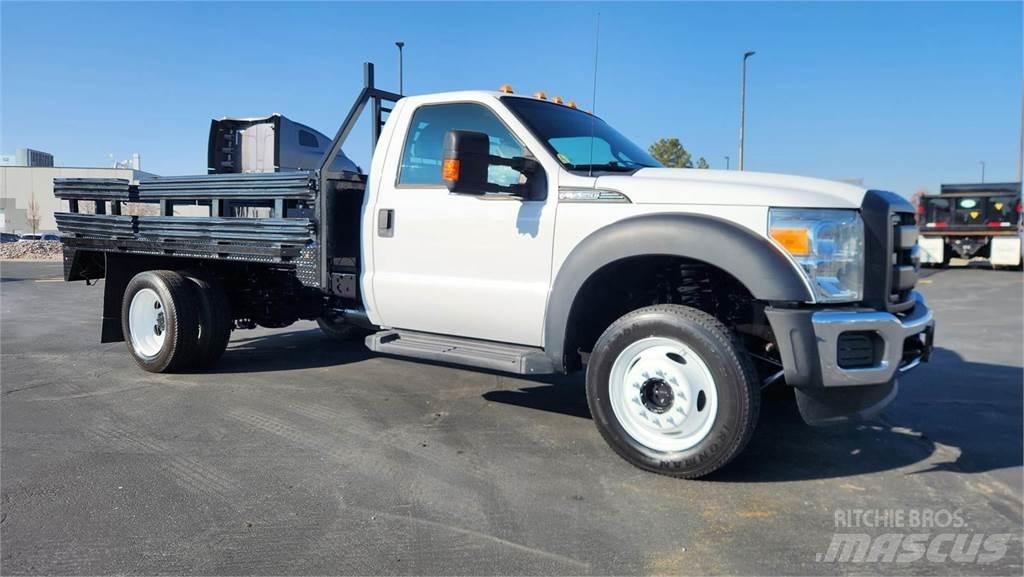 Ford F-550 Livestock carrying trucks