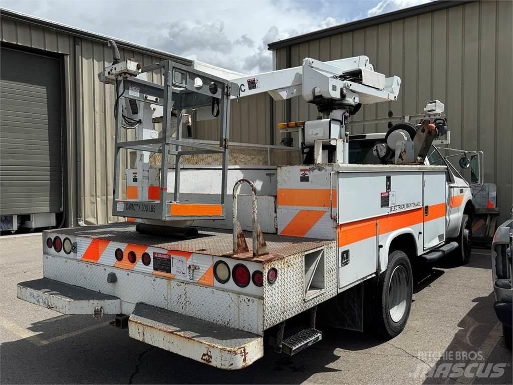 Ford F-550 Truck mounted aerial platforms