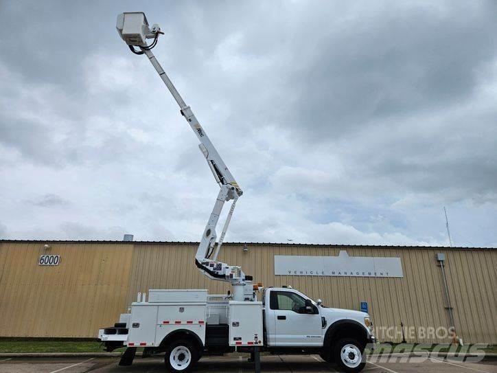 Ford F-550 Truck mounted aerial platforms