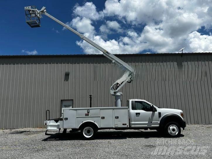 Ford F-550 Truck mounted aerial platforms