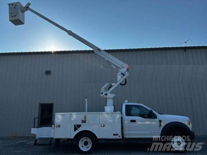 Ford F-550 Truck mounted aerial platforms