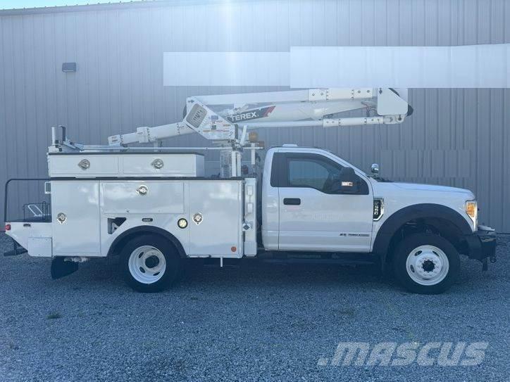 Ford F-550 Truck mounted aerial platforms