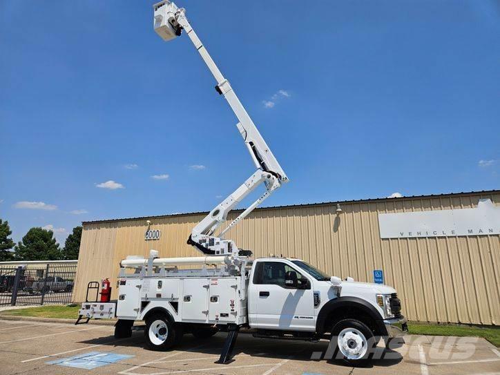 Ford F-550 Truck mounted aerial platforms
